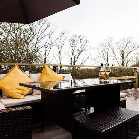 The Woodland Lodge - Wood Fired Hot Tub And Firepit Hambleton Экстерьер фото