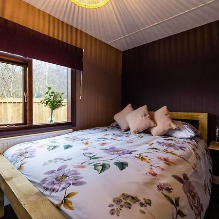 The Woodland Lodge - Wood Fired Hot Tub And Firepit Hambleton Экстерьер фото