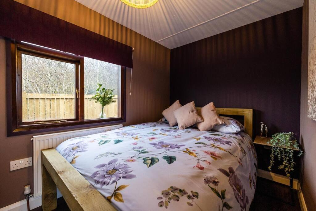 The Woodland Lodge - Wood Fired Hot Tub And Firepit Hambleton Экстерьер фото